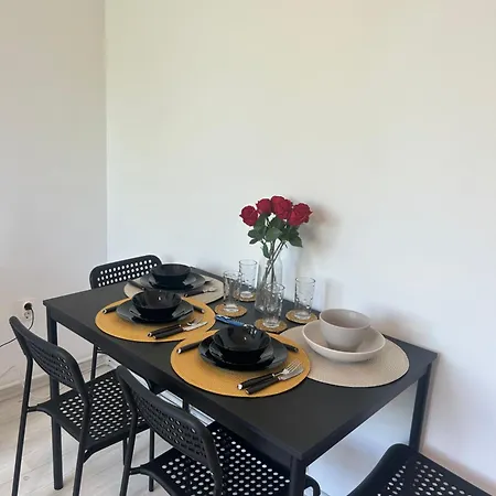 House * קונסטנצה