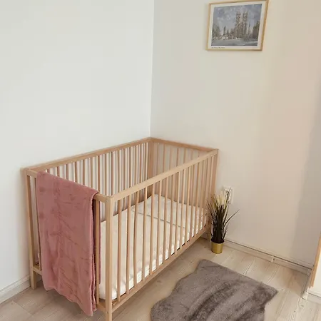 House * קונסטנצה